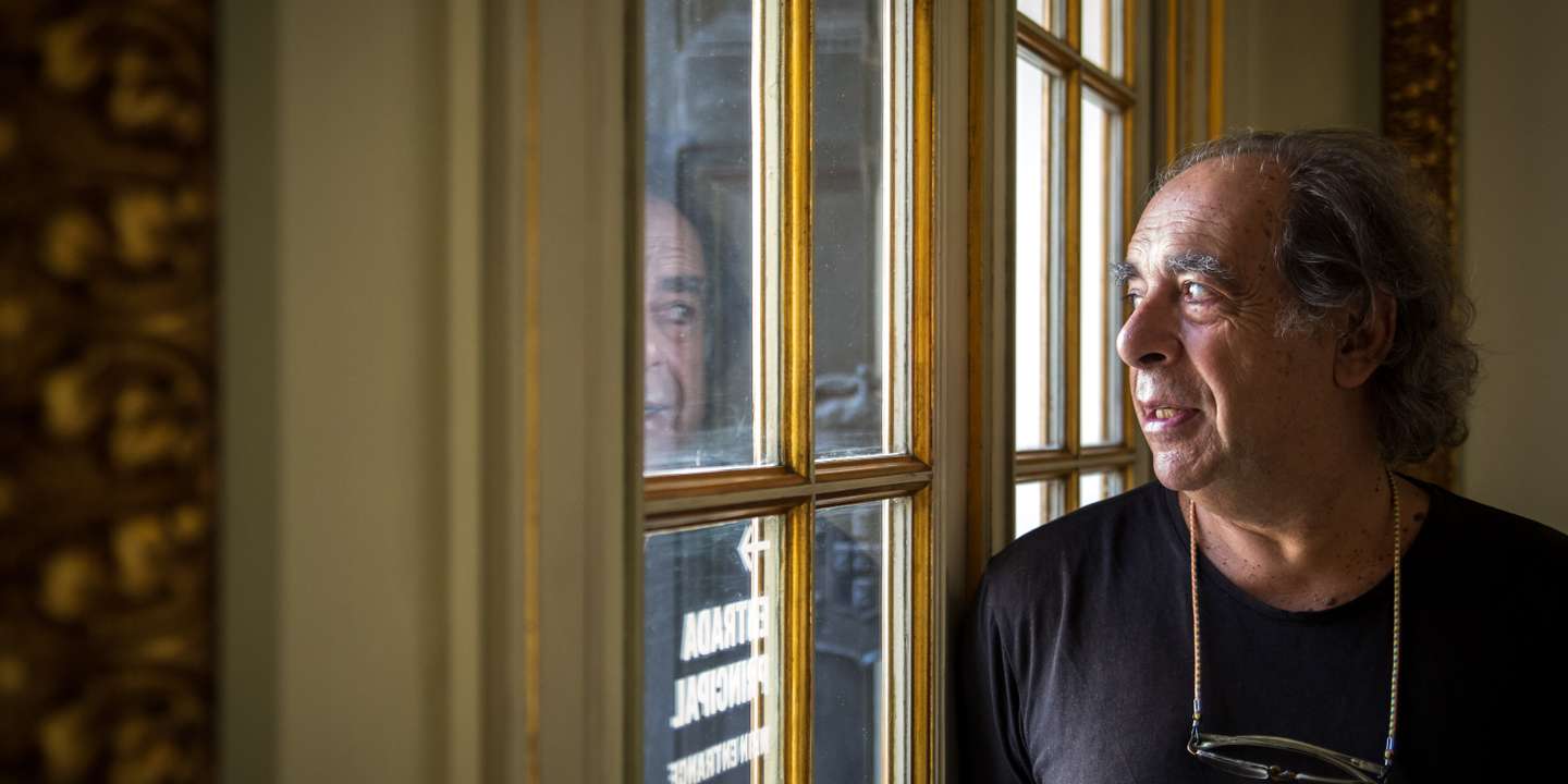 Entrevista ao ator, encenador e dobrador português, João Lagarto, no teatro D. Maria II, em Lisboa. 20 de Setembro de 2022 Teatro D. Maria II, Lisboa TOMÁS SILVA/OBSERVADOR