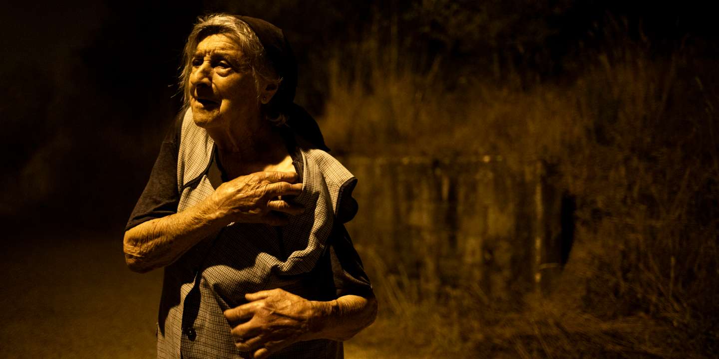 Benvinda Piedade, de 87 anos, não quis abandonar a casa, onde vive sozinha, em Colmeias, distrito de Leiria