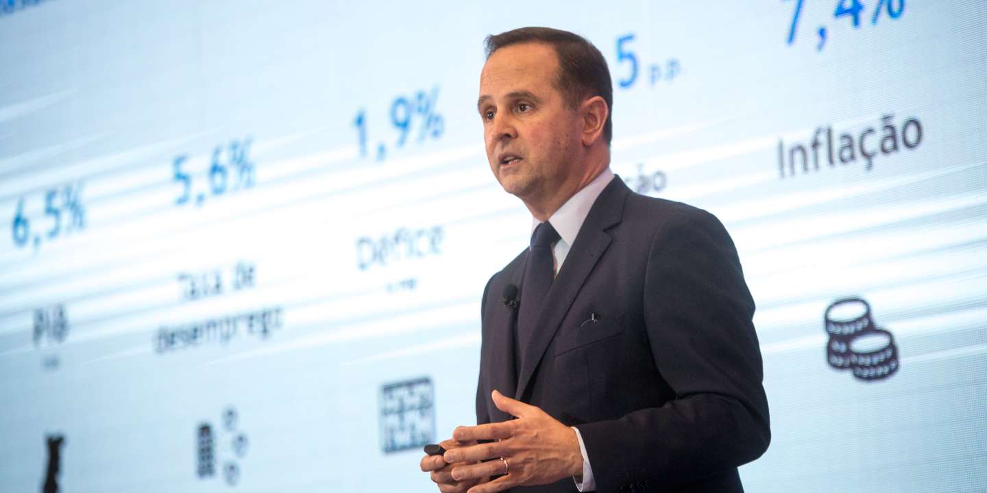 Entrega do Orçamento de Estado (OE) para o ano de 2023: Fernando Medina, Ministro das Finanças numa conferência de imprensa à comunicação social, sobre o OE para o próximo ano de 2023. 10 de Outubro de 2022 Ministério das Finanças, Lisboa TOMÁS SILVA/OBSERVADOR