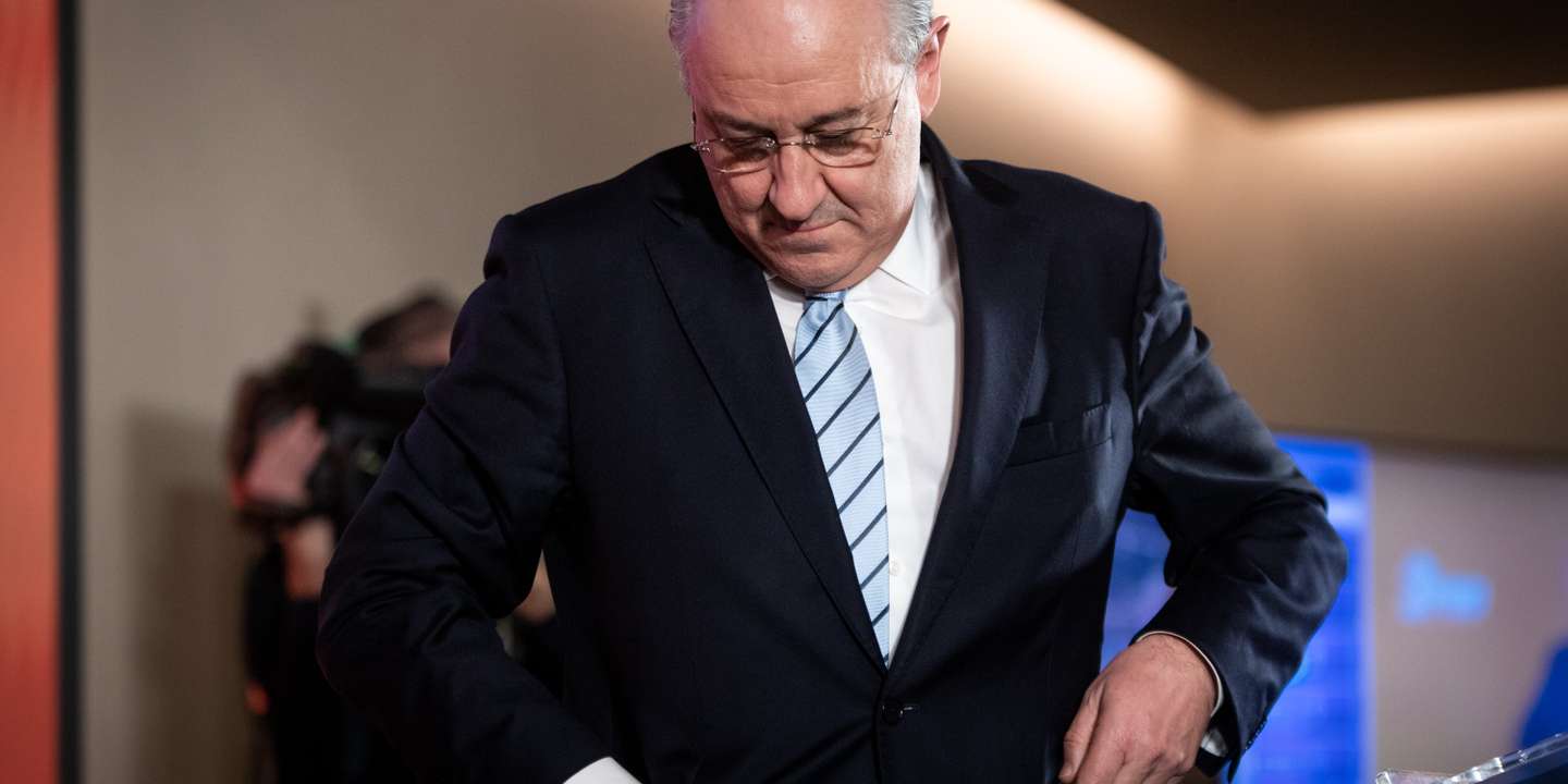 ELEIÇÕES LEGISLATIVAS, NOITE ELEITORAL: Rui Rio, líder do PSD faz o seu discurso final após ter perdido as eleições para António Costa, líder do PS e atual Primeiro Ministro. 30 de Janeiro de 2022 Hotel Epic Sana, Lisboa TOMÁS SILVA/OBSERVADOR
