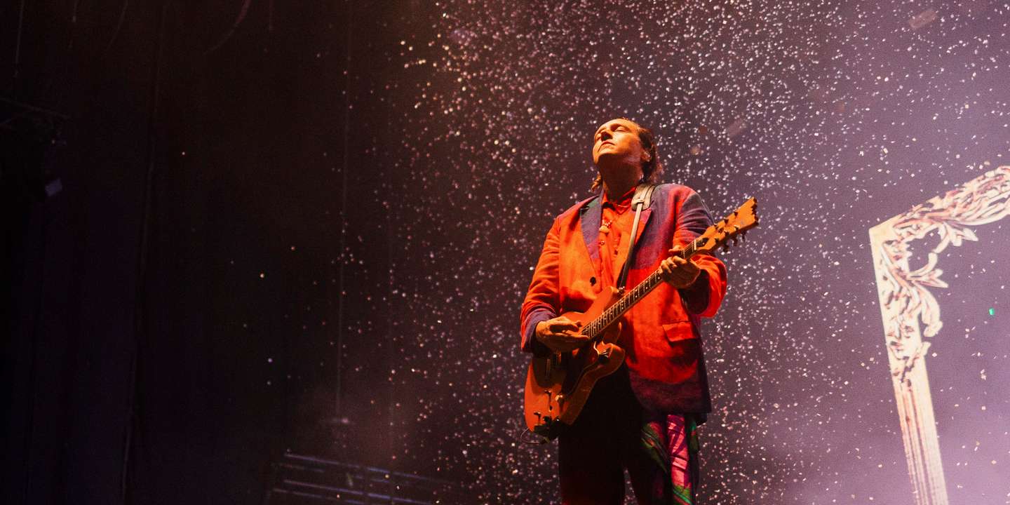 A banda Arcade Fire foi a grande cabeça de cartaz no primeiro dia de NOS Alive, em Algés