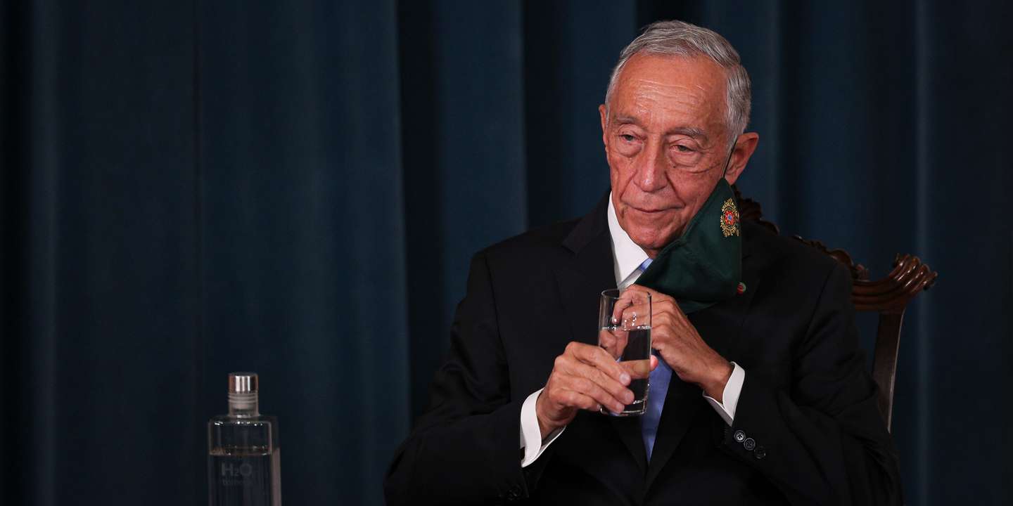 Cerimónia de tomada de posse do XXIII Governo Constitucional, no Palácio da Ajuda. O Presidente da República, Marcelo Rebelo de Sousa, deu posse ao Governo liderado pelo Primeiro-Ministro, António Costa. O Governo é composto por 17 ministros e 38 Secretários de Estado. Lisboa, 30 de Março de 2022. FILIPE AMORIM/OBSERVADOR