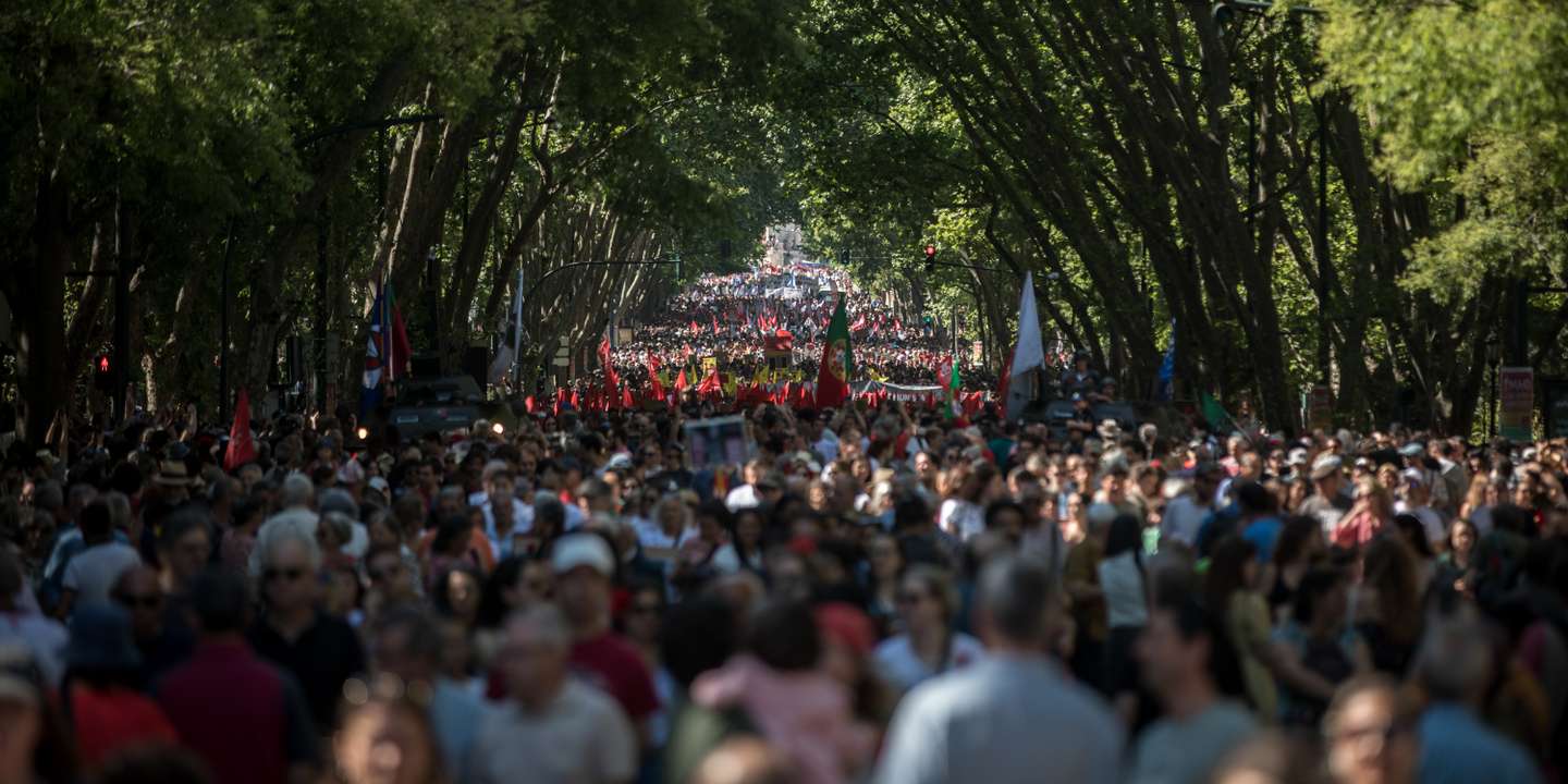 Por conta do barulho e das camisolas negras que os profissionais ligados à docência envergavam, quase ninguém ficava indiferente aos professores