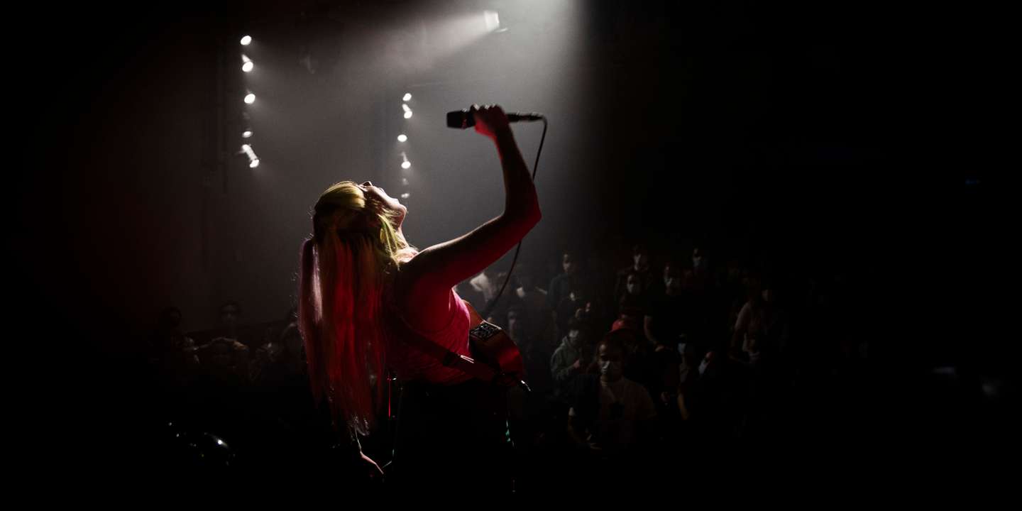 Reportagem nos bastidores e no concerto de Cláudia Pascoal, no Super Bock em Stock, no cinema São Jorge. Lisboa, 20 de Novembro de 2021. FILIPE AMORIM/OBSERVADOR