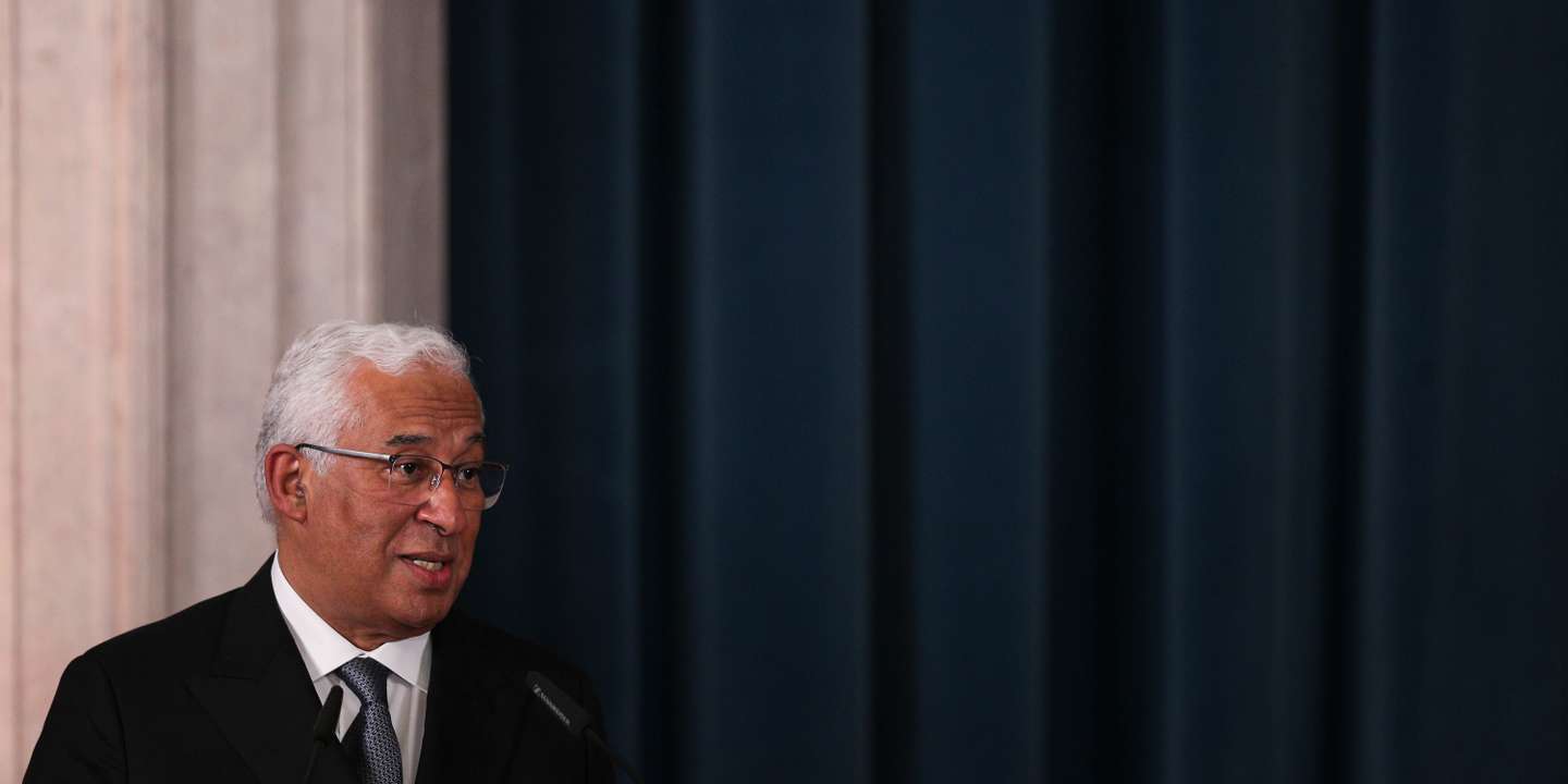 Cerimónia de tomada de posse do XXIII Governo Constitucional, no Palácio da Ajuda. O Presidente da República, Marcelo Rebelo de Sousa, deu posse ao Governo liderado pelo Primeiro-Ministro, António Costa. O Governo é composto por 17 ministros e 38 Secretários de Estado. Lisboa, 30 de Março de 2022. FILIPE AMORIM/OBSERVADOR