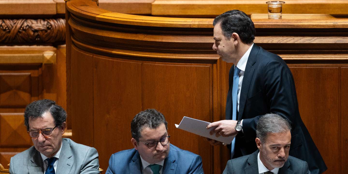 Montenegro quer reunir-se já com partidos sobre corrupção