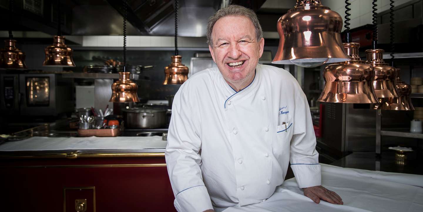 Joachim Koerper nasceu na Alemanha, passou pela Suíça, Espanha e aterrou em Portugal para abrir o Eleven, em 2004. Desde aí que chefia o restaurante, que tem agora novo menu de celebração