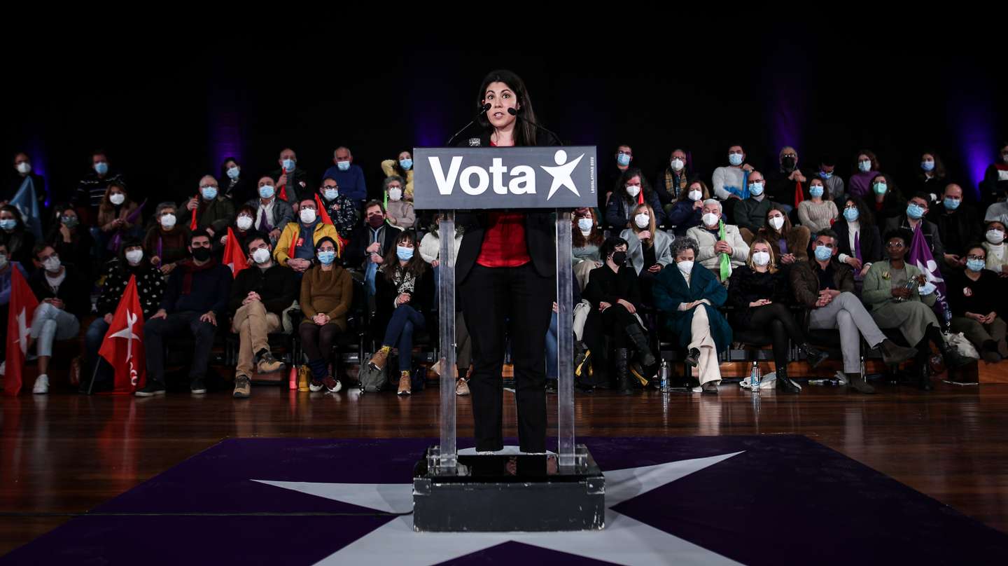 Campanhas para as eleições legislativas de 2022: Ação de campanha de Catarina Martins, candidato pelo Bloco de Esquerda a primeiro-ministro. Comício com Mariana Mortágua, Beatriz Gomes Dias, Bruno Maia, Leonor Rosas e Pedro Filipe Soares Lisboa, 27 de janeiro de 2022. FILIPE AMORIM/OBSERVADOR
