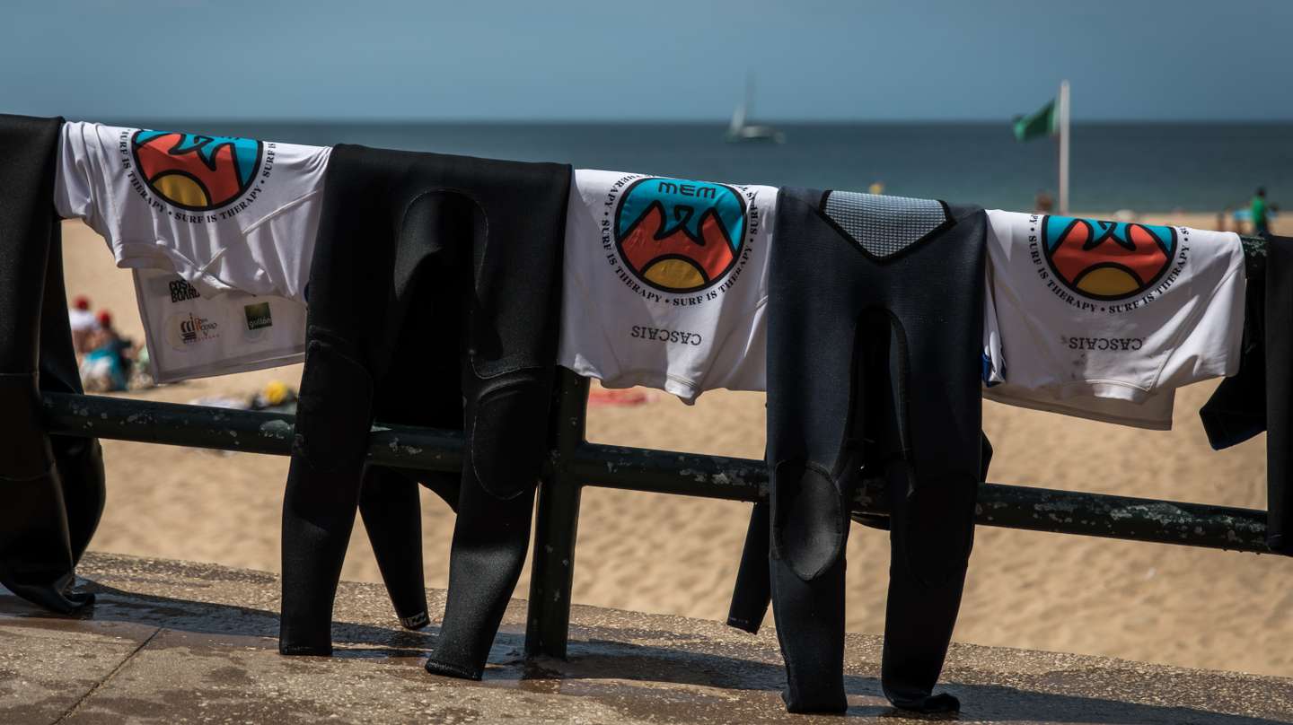 Saúde Mental: o Wave by Wave é um projeto que utiliza o poder terapêutico do surf e do mar para promover a saúde mental e o bem-estar de crianças. 21 de Julho de 2023 Carcavelos, Cascais TOMÁS SILVA/OBSERVADOR