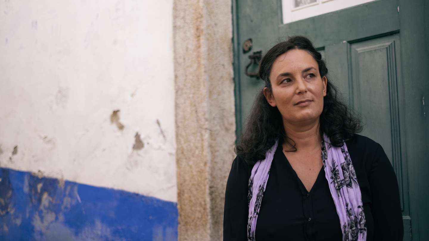 O Observador entrevistou a escritora, Cláudia Andrade, no Festival Internacional Literário de Óbidos, o FOLIO. Óbidos, 23 de Outubro de 2021 ANDRÉ DIAS NOBRE / OBSERVADOR