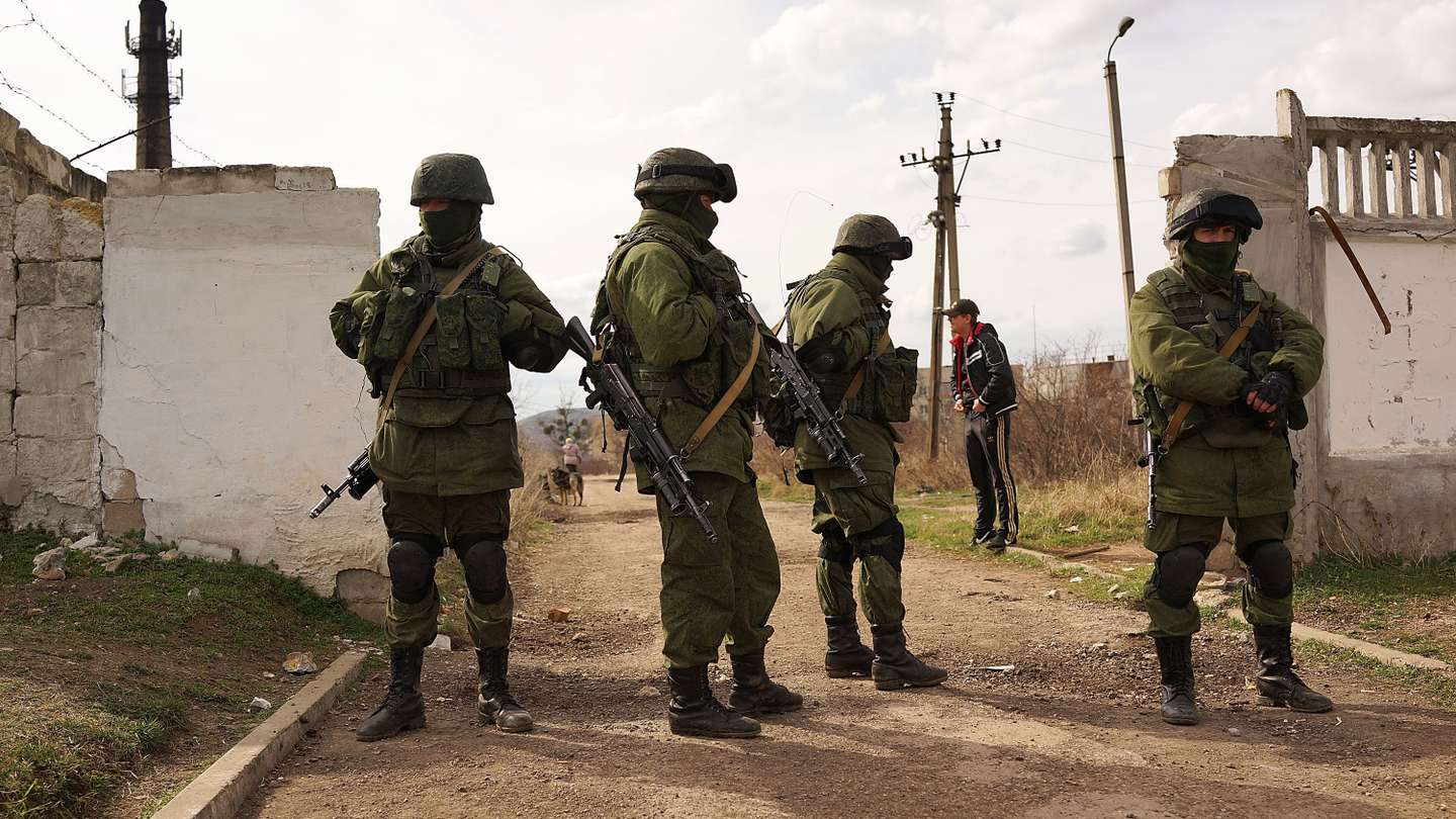 Tensions Grow In Crimea As Diplomatic Talks Continue
