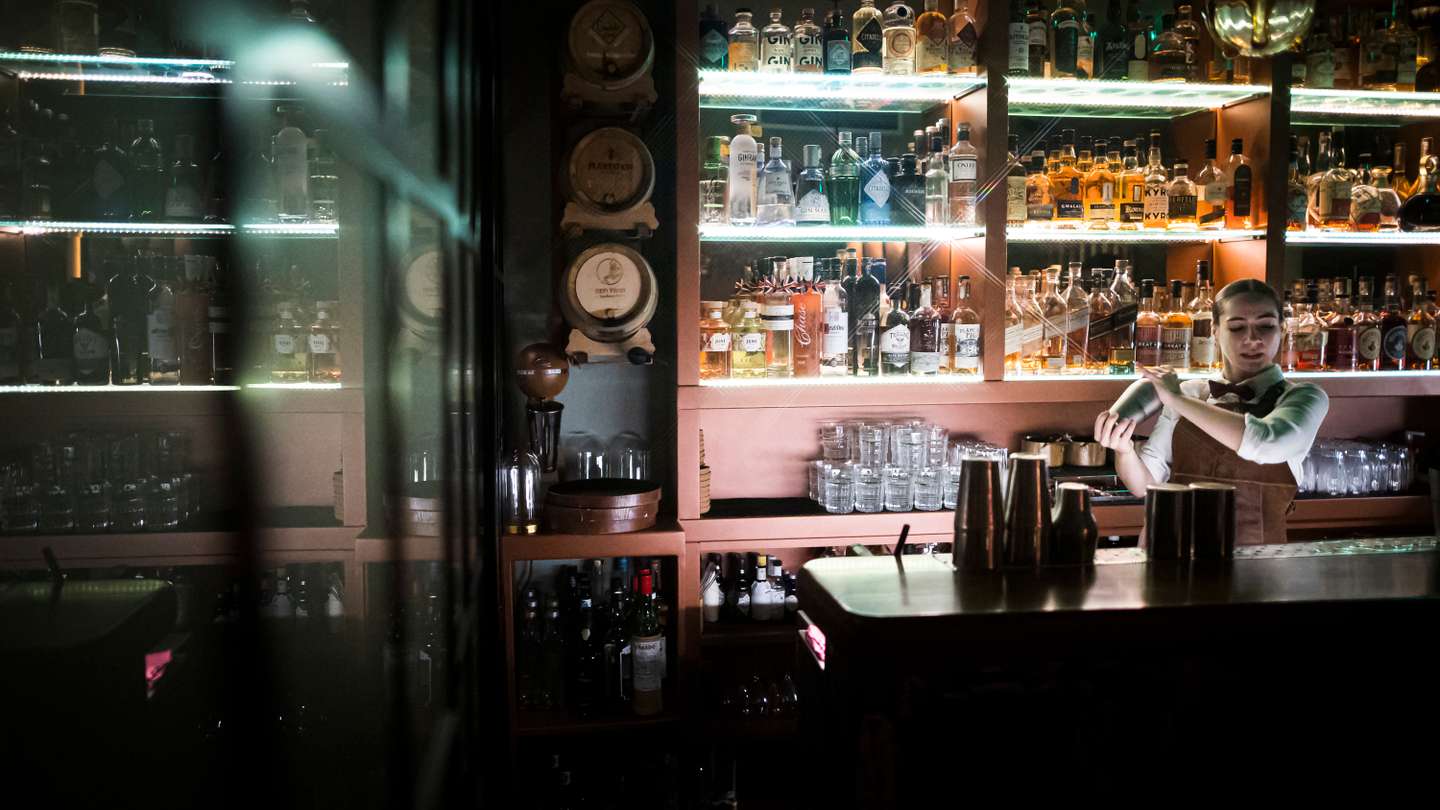 Reportagem no Bar “Red Frog”, que foi eleito um dos 50 melhores bares do mundo. Este bar é conhecido pelos seus cocktails. Lisboa, 15 de Setembro de 2022. FILIPE AMORIM/OBSERVADOR