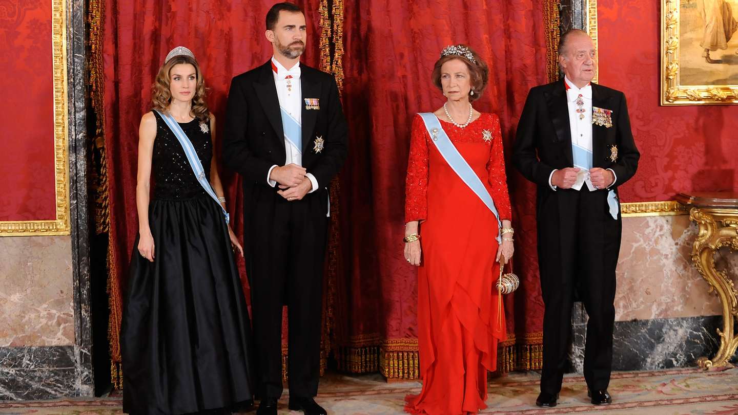 Spanish Royals Host Gala Dinner in Honour of The President Of Vietnam