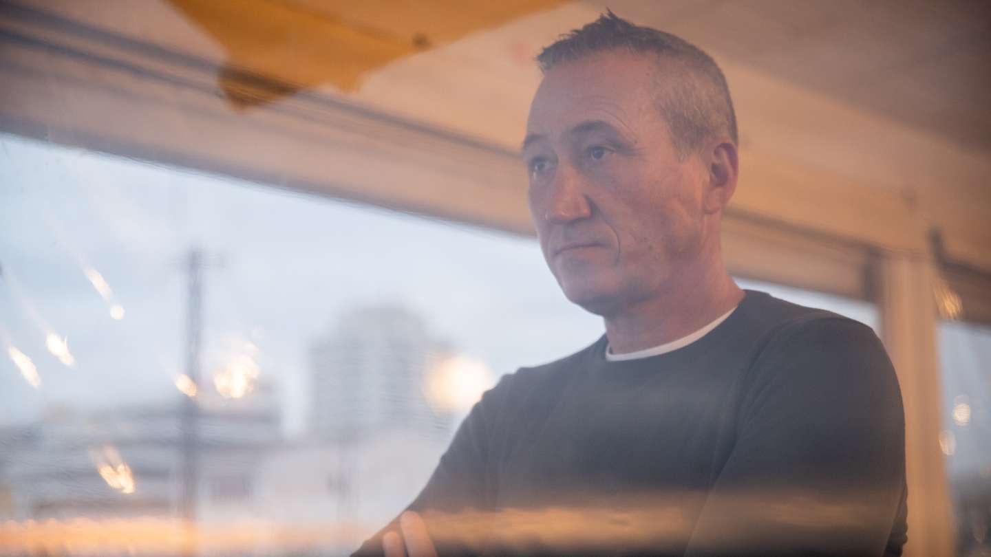 Reportagem sobre a falta de mão de obra no sétor da restauração e hotelaria: José Mariano, dono do restaurante "Casa da Rocha", em Portimão. Algarve, Portimão 13 de Dezembro de 2021 TOMÁS SILVA/OBSERVADOR