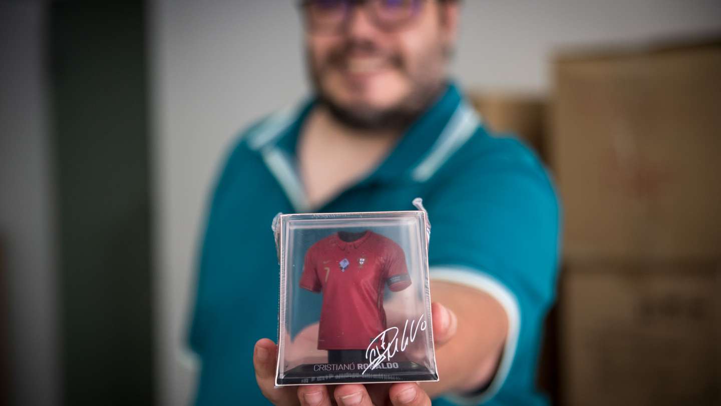 Entrevista aos criadores de uma startup chamada Be Splink, que através de tecnologia de realidade aumentada, fabricam peças únicas de coleção de jogadores de futebol. 7 de Julho de 2022, Lisboa TOMÁS SILVA/OBSERVADOR
