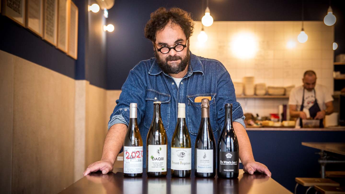 Reportagem no novo restaurante/garrafeira, "Tasco Force", do chefe de cozinha Leopoldo Calhau. Alvalade, Lisboa 27 de Outubro de 2022 TOMÁS SILVA/OBSERVADOR
