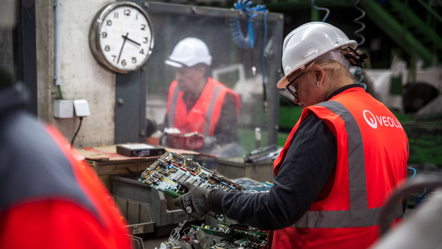 O Observador visitou a Veolia, empresa de gestão de resíduos eletronicos, em Loures. Lisboa, 11 de Novembro de 2022 TOMÁS SILVA/OBSERVADOR