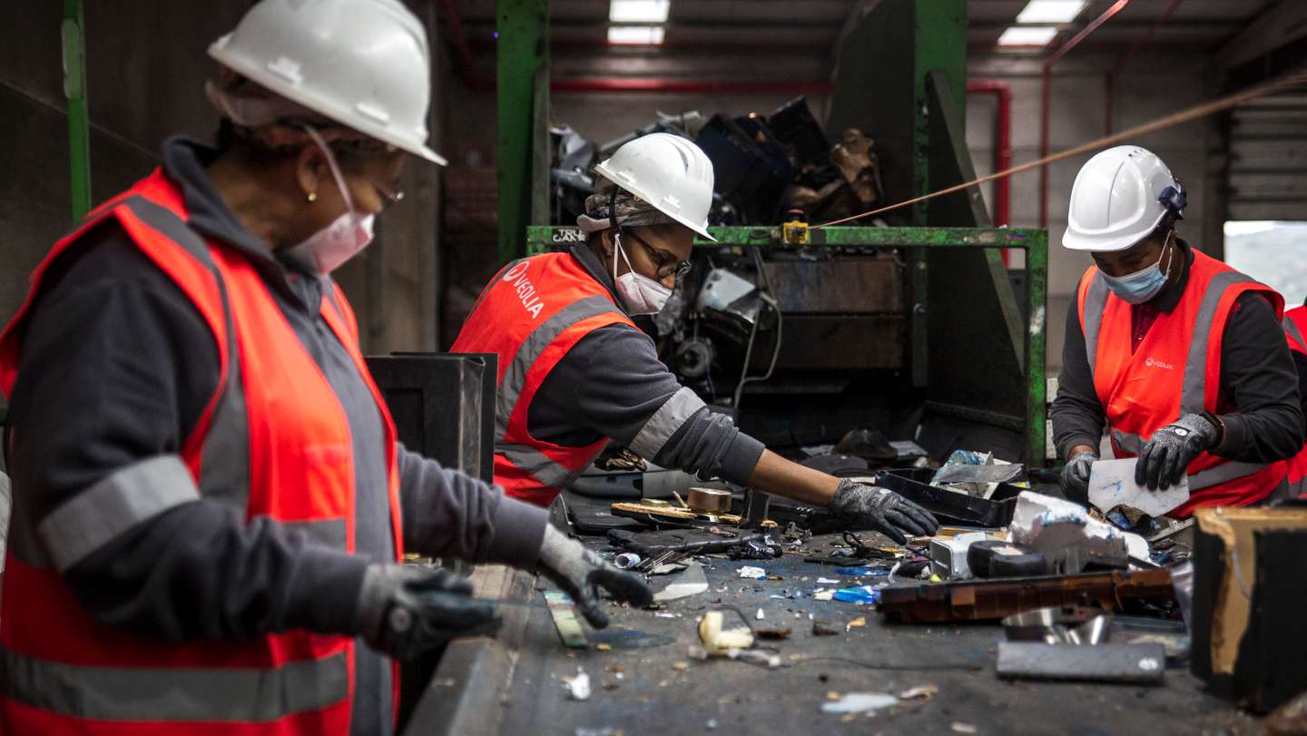 O Observador visitou a Veolia, empresa de gestão de resíduos eletronicos, em Loures. Lisboa, 11 de Novembro de 2022 TOMÁS SILVA/OBSERVADOR