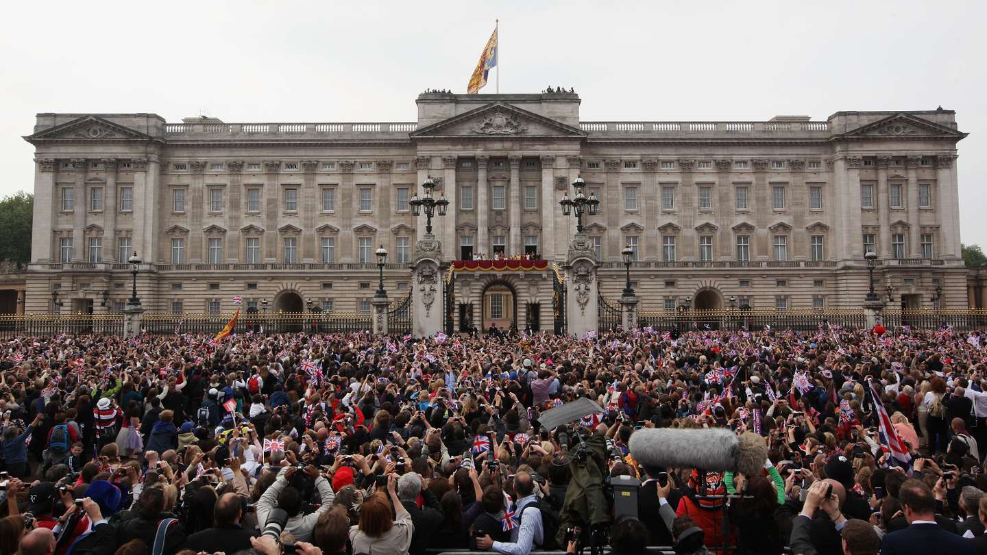 Royal Wedding - The Newlyweds Greet Wellwishers From The Buckingham Palace Balcony