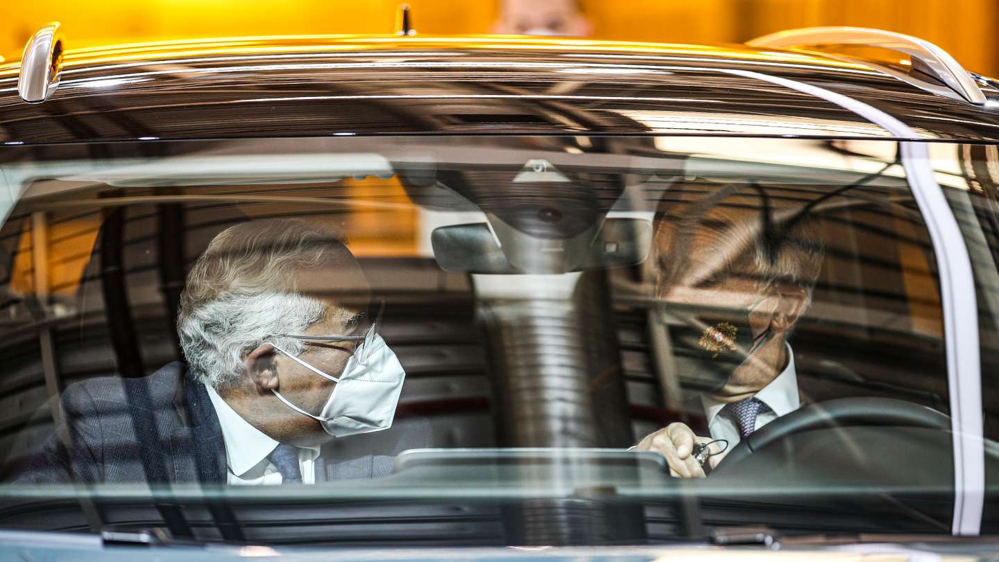 O Presidente da República, Marcelo Rebelo de Sousa, o Primeiro-Ministro, António Costa e o Ministro da Economia, Pedro Siza Vieira, visitaram a Autoeuropa, a propósito do 30º aniversário da fábrica e da apresentação do novo modelo da Volkswagen “T-Roc”. Palmela, 26 de Novembro de 2021. FILIPE AMORIM/OBSERVADOR