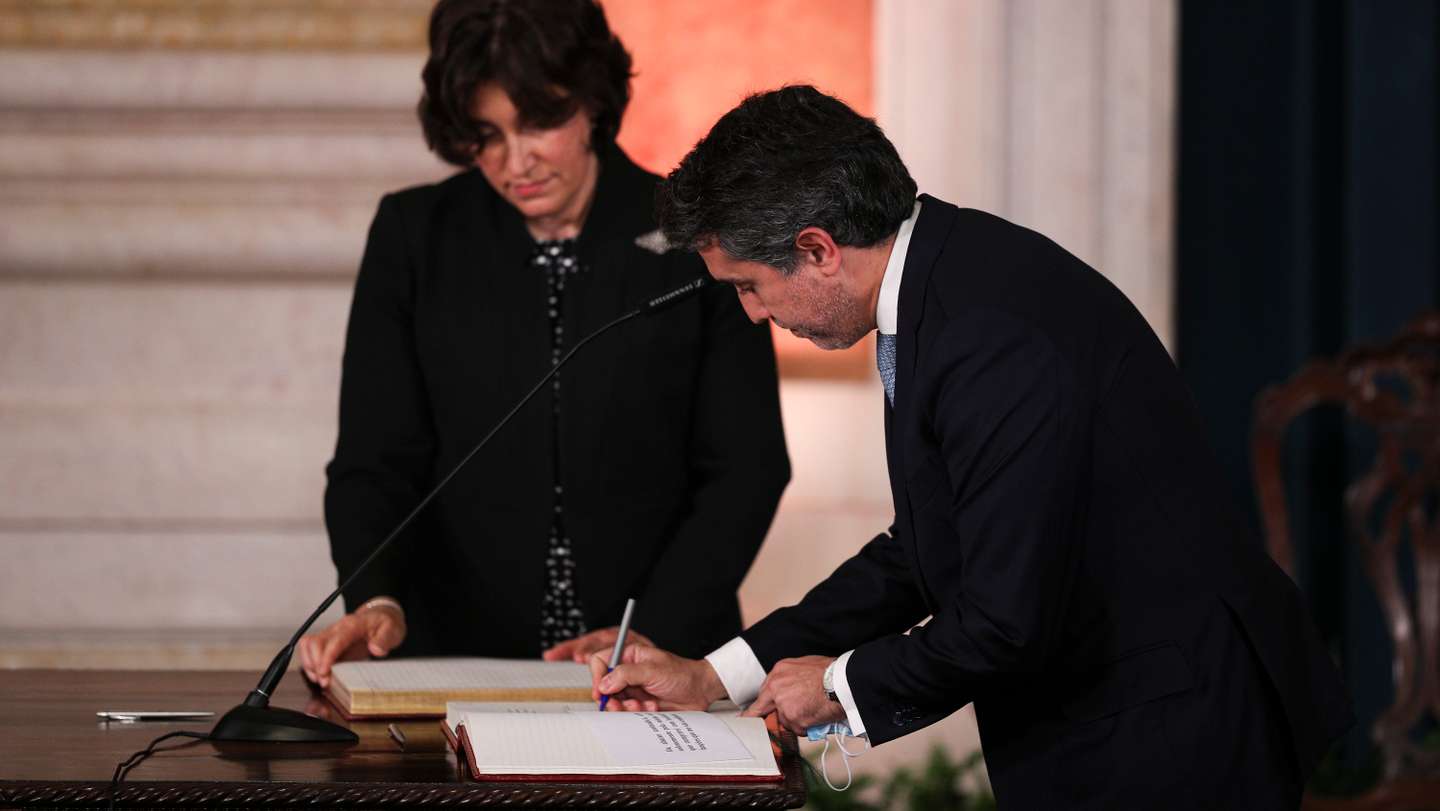 Cerimónia de tomada de posse do XXIII Governo Constitucional, no Palácio da Ajuda. O Presidente da República, Marcelo Rebelo de Sousa, deu posse ao Governo liderado pelo Primeiro-Ministro, António Costa. O Governo é composto por 17 ministros e 38 Secretários de Estado. Francisco André (Secretário de Estado dos Negócios Estrangeiros e Cooperação) Lisboa, 30 de Março de 2022. FILIPE AMORIM/OBSERVADOR