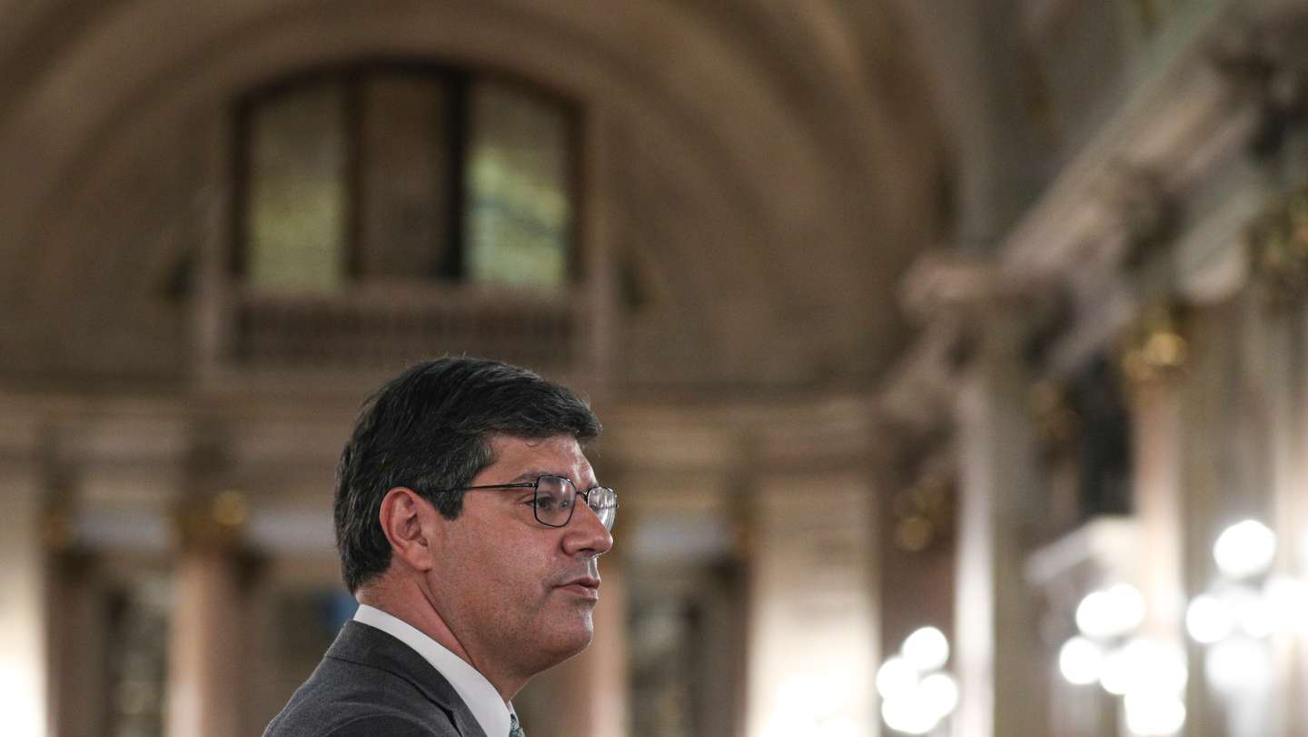 Eleição dos vice-presidentes, secretários e vice-secretários da Assembleia da República da XV Legislatura. O lider parlamentar do Partido Socialista (PS), Eurico Brilhante Dias Lisboa, 31 de Março de 2022. FILIPE AMORIM/OBSERVADOR