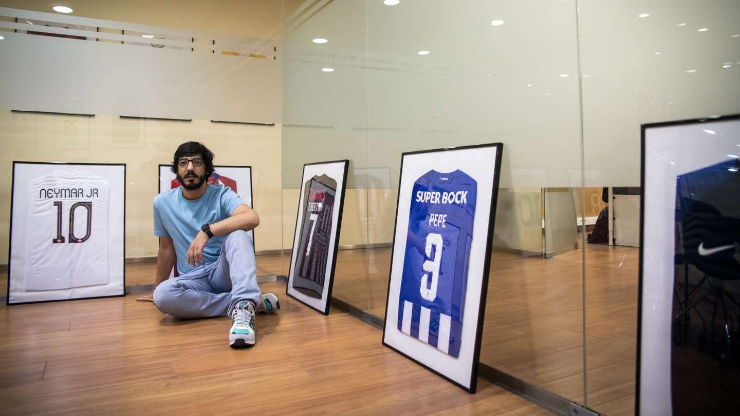 Entrevista aos criadores de uma startup chamada Be Splink, que através de tecnologia de realidade aumentada, fabricam peças únicas de coleção de jogadores de futebol. 7 de Julho de 2022, Lisboa TOMÁS SILVA/OBSERVADOR