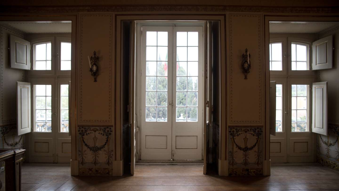 Durante a primeira vizita oficial da Rainha de Inglaterra, Isabel II, a Portugal, foi no Palácio Nacional de Queluz, que Sua Majestade, a Rainha, ficou a dormir. Imagens dos aposentos da Rainha. 31 de Maio de 2022 Palácio Nacional de Queluz TOMÁS SILVA/OBSERVADOR