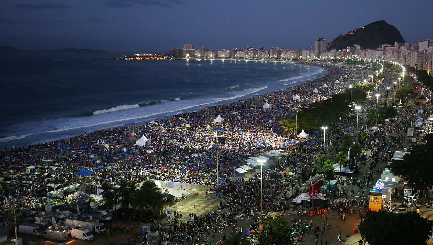 Pope Francis Celebrates Mass On Copacabana Beach