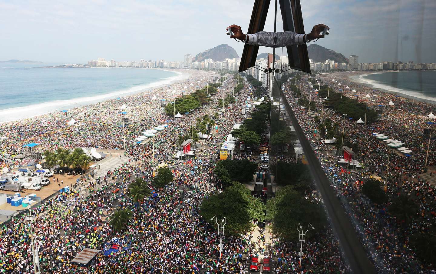 Pope Francis Celebrates Mass On Copacabana Beach