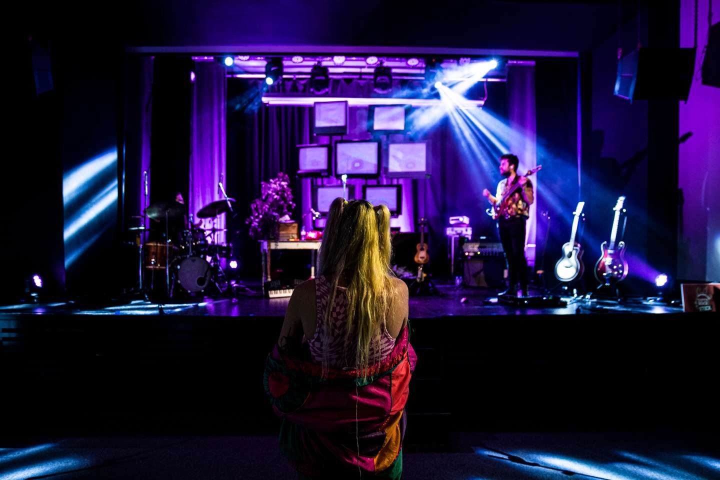 Reportagem nos bastidores e no concerto de Cláudia Pascoal, no Super Bock em Stock, no cinema São Jorge. Lisboa, 20 de Novembro de 2021. FILIPE AMORIM/OBSERVADOR