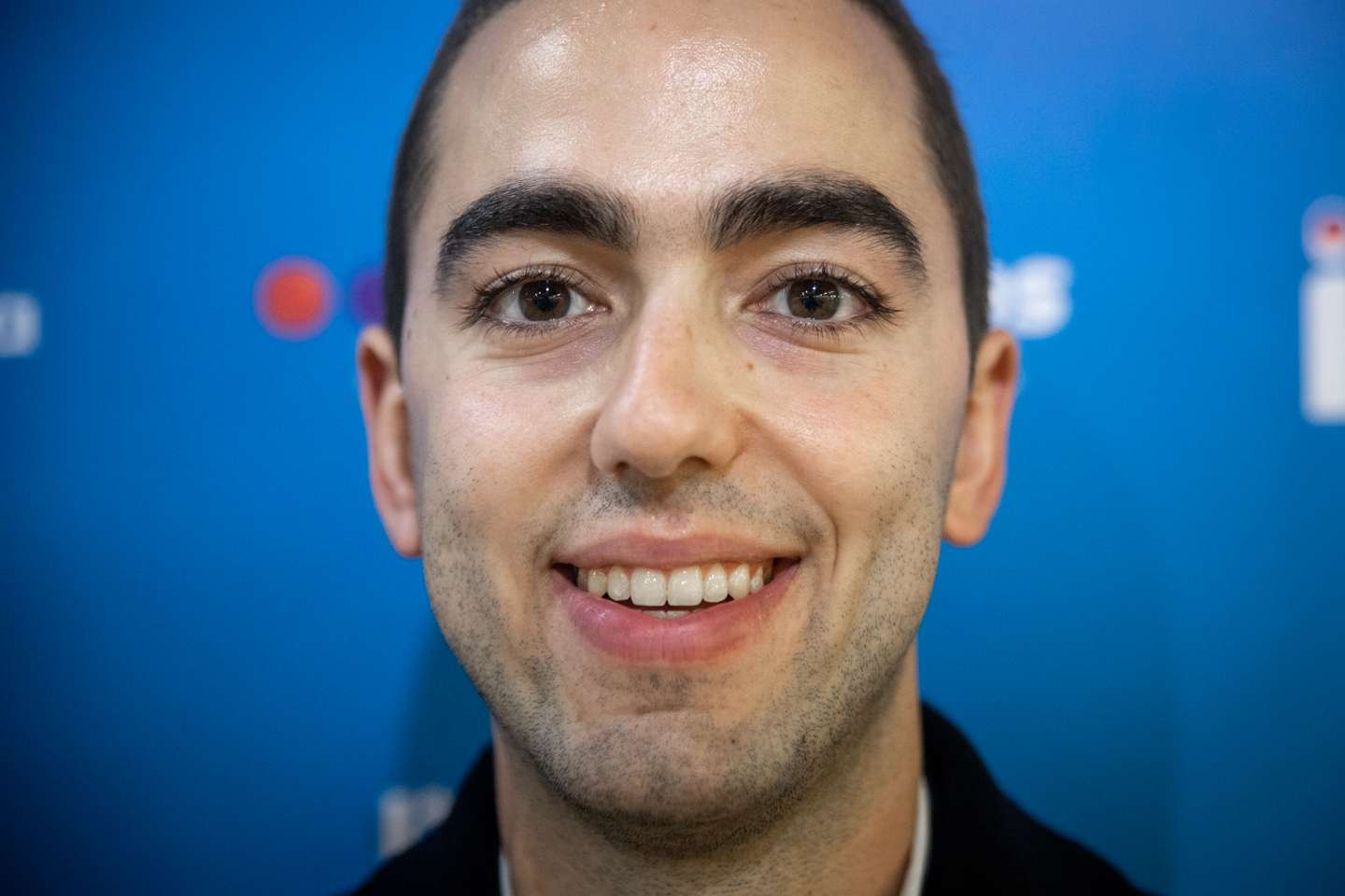 VI Convenção da Iniciativa Liberal - IL. O partido reúne em convenção no Centro de Congressos de Lisboa. Militantes do partido respondem à pergunta "Iniciativa Liberal, partido que se enquadra à esquerda ou à direita?" - João Ambrósio, 27 anos. Lisboa, 11 de dezembro de 2021. TOMÁS SILVA/OBSERVADOR