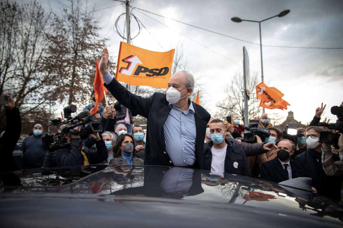 ELEIÇOES LEGISLATIVAS: Rui Rio, lider do Partido Social Democrata (PSD), durante uma arruada em Barcelos, no dia em que arrancam oficialmente os dias de campanha para as eleições legislativas que se realizaram no próximo dia 30 de Janeiro. 16 de Janeiro de 2022, Barcelos TOMÁS SILVA/OBSERVADOR