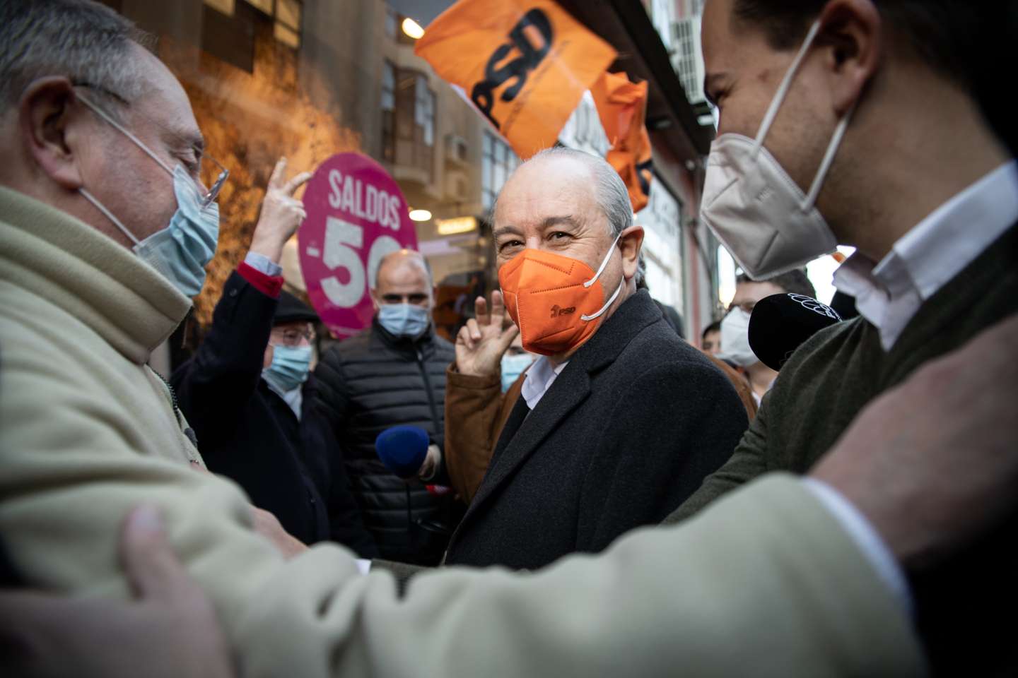 ELEIÇOES LEGISLATIVAS: Rui Rio, lider do Partido Social Democrata (PSD), durante uma arruada em Viseu. As eleições legislativas realizam-se no próximo dia 30 de Janeiro. 19 de Janeiro de 2022, Viseu. TOMÁS SILVA/OBSERVADOR