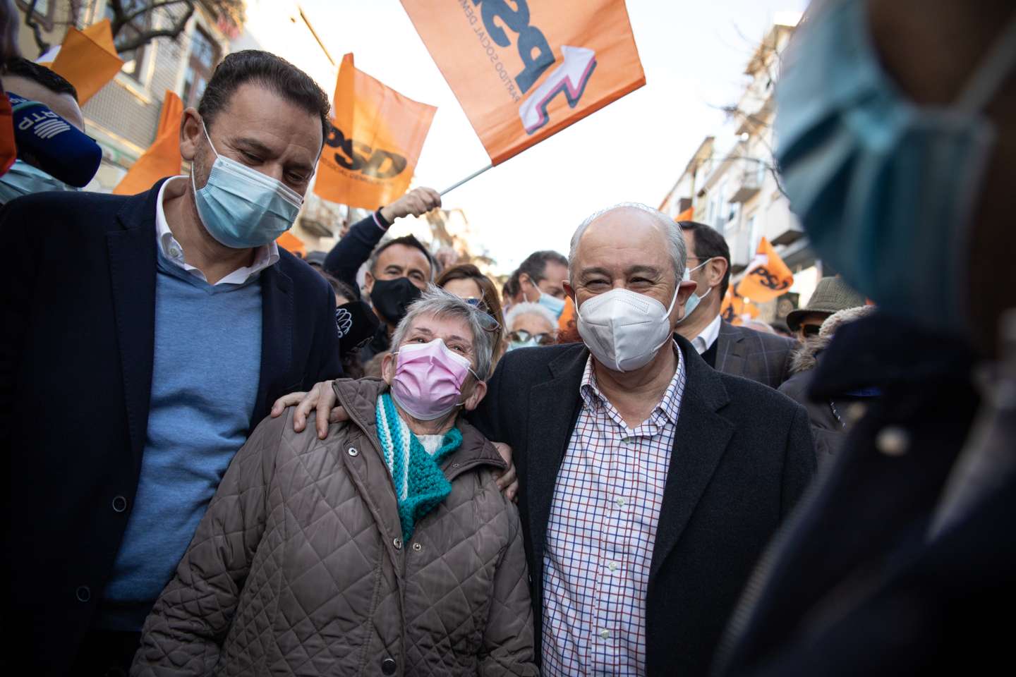 ELEIÇOES LEGISLATIVAS: Rui Rio, lider do Partido Social Democrata (PSD), durante uma arruada em Espinho. As eleições legislativas realizam-se no próximo dia 30 de Janeiro. 22 de Janeiro de 2022, Espinho.. TOMÁS SILVA/OBSERVADOR