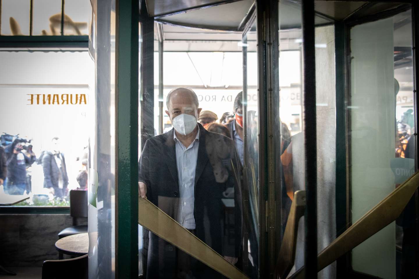 ELEIÇOES LEGISLATIVAS: Rui Rio, lider do Partido Social Democrata (PSD), durante uma arruada em Beja. As eleições legislativas realizam-se no próximo dia 30 de Janeiro. 25 de Janeiro de 2022, Beja TOMÁS SILVA/OBSERVADOR