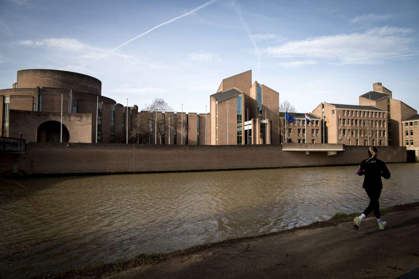 Conferência sobre o Futuro da Europa (COFOE) em Maastricht: Entrevista a Bart Stol, historiador e coordenador do projeto de Património do Studio Europa - Maastricht, no edifício do governo onde foi acinado o tratado de Maastricht. 11, 12 e 13 de Fevereiro de 2022 Países Baixos, Maastricht TOMÁS SILVA/OBSERVADOR