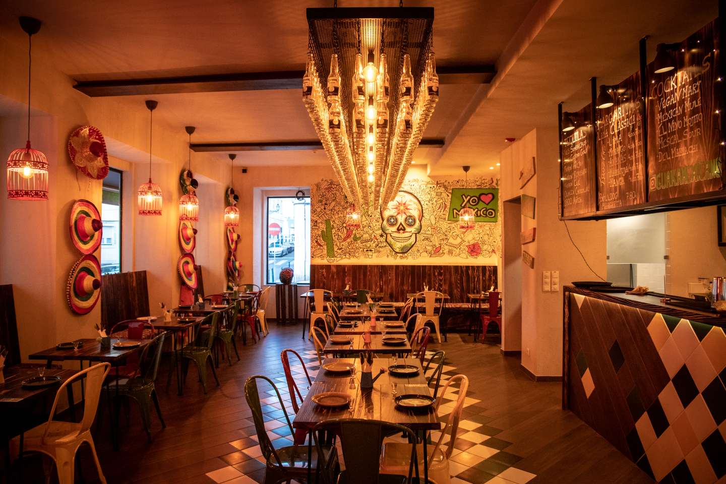 Novo restaurante Mexicano - GUAKA - que abre na Rua de São Marçal em Lisboa, perto da Praça das Flores. De pratos típicos Mexicanos a margaritas e shots de tequila, GUAKA o novo restaurante Mexicano, que abre agora no centro da capital, promete boa comida acompanhada de um ambiente muito festivo. 17 de Fevereiro de 2022, Lisboa TOMÁS SILVA/OBSERVADOR