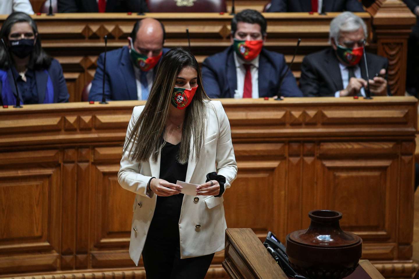 Primeiro dia dos deputados da XV Legislatura na Assembleia da República. Leitura do Relatório da Comissão Eventual de Verificação de Poderes dos Deputados Eleitos e Eleição do presidente da Assembleia da República. Rita Matias do Chega Lisboa, 29 de Março de 2022. FILIPE AMORIM/OBSERVADOR
