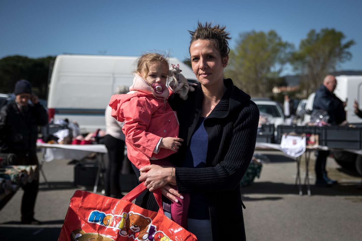 Reportagem na cidade de Fréjus, em França, uma cidade que apoia maioritáriamente Marine Le Pen, a principal candidata às presidênciais de francêsas, a seguir a Emmanuel Macron, atual presindente da Républica de França. As eleições para a 1ª volta realizam-se no próximo dia 10 de Abril. 7 de Abril de 2022 Fréjus, França TOMÁS SILVA/OBSERVADOR