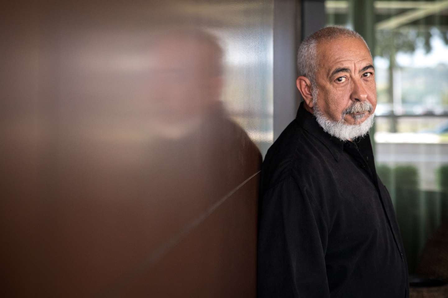 Entrevista ao Observador ao escritor Leonardo Padura. Natural de Cuba, já trabalhou como guionista, jornalista e crítico, mas ficou conhecido pelos seus romances policiais. 4 de Maio de 2022 Alcântara, Lisboa TOMÁS SILVA/OBSERVADOR