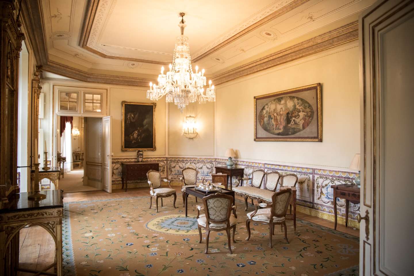 Durante a primeira vizita oficial da Rainha de Inglaterra, Isabel II, a Portugal, foi no Palácio Nacional de Queluz, que Sua Majestade, a Rainha, ficou a dormir. Imagens dos aposentos da Rainha. 31 de Maio de 2022 Palácio Nacional de Queluz TOMÁS SILVA/OBSERVADOR