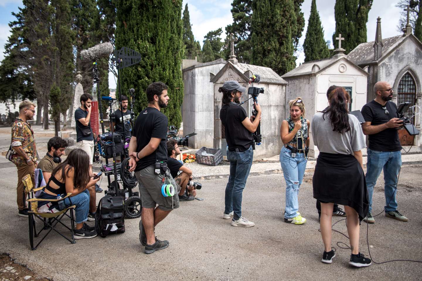 Rodagens da nova série da RTP, que adapta o livro "O Codex 632" de José Rodrigues dos Santos, para uma série televisiva, que será a primeira coprodução Globoplay, RTP e SPi. 29 de Agosto de 2022 Cemitério dos Prazeres, Lisboa TOMÁS SILVA/OBSERVADOR