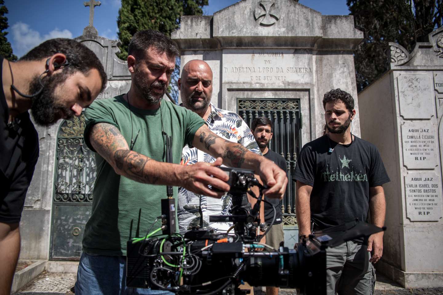 Rodagens da nova série da RTP, que adapta o livro "O Codex 632" de José Rodrigues dos Santos, para uma série televisiva, que será a primeira coprodução Globoplay, RTP e SPi. 29 de Agosto de 2022 Cemitério dos Prazeres, Lisboa TOMÁS SILVA/OBSERVADOR
