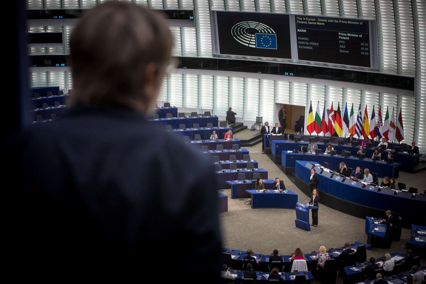PARLAMENTO EUROPEU (PE): Estado da União: Primeira-ministra finlandesa, Sanna Marin, partilha a sua opinião sobre a situação atual e o futuro da Europa. Após o discurso da primeira-ministra finlandesa, seguiu-se a intervenção dos líderes dos grupos políticos do Parlamento Europeu, entre eles Paulo Rangel. Após a sessão plenária, a presidente do PE, Roberta Metsola e Sanna Marin, deram uma conferência de imprensa conjunta à comunicação social. Este foi o sexto debate de "Isto é Europa" no Parlamento Europeu. 13 de Setembro de 2022 Parlamento Europeu, Estrasburgo TOMÁS SILVA/OBSERVADOR