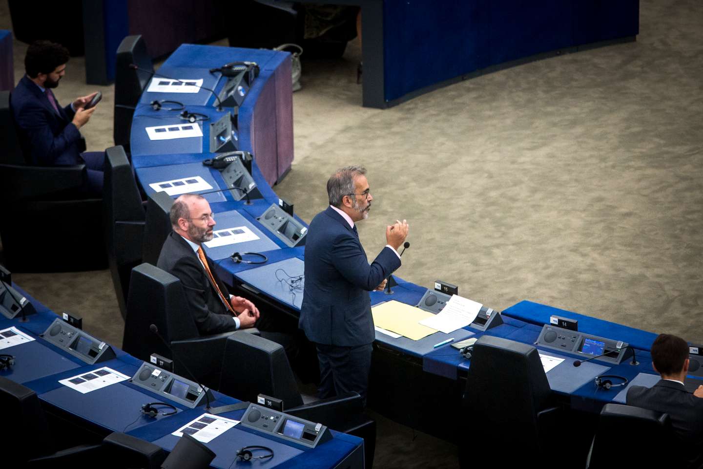 PARLAMENTO EUROPEU (PE): Estado da União: Primeira-ministra finlandesa, Sanna Marin, partilha a sua opinião sobre a situação atual e o futuro da Europa. Após o discurso da primeira-ministra finlandesa, seguiu-se a intervenção dos líderes dos grupos políticos do Parlamento Europeu, entre eles Paulo Rangel. Após a sessão plenária, a presidente do PE, Roberta Metsola e Sanna Marin, deram uma conferência de imprensa conjunta à comunicação social. Este foi o sexto debate de "Isto é Europa" no Parlamento Europeu. 13 de Setembro de 2022 Parlamento Europeu, Estrasburgo TOMÁS SILVA/OBSERVADOR