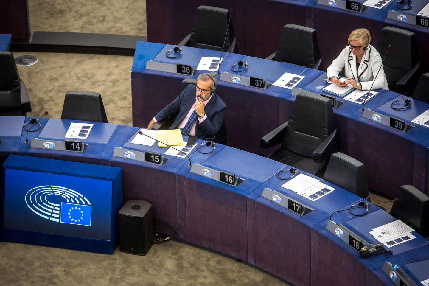 PARLAMENTO EUROPEU (PE): Estado da União: Primeira-ministra finlandesa, Sanna Marin, partilha a sua opinião sobre a situação atual e o futuro da Europa. Após o discurso da primeira-ministra finlandesa, seguiu-se a intervenção dos líderes dos grupos políticos do Parlamento Europeu, entre eles Paulo Rangel. Após a sessão plenária, a presidente do PE, Roberta Metsola e Sanna Marin, deram uma conferência de imprensa conjunta à comunicação social. Este foi o sexto debate de "Isto é Europa" no Parlamento Europeu. 13 de Setembro de 2022 Parlamento Europeu, Estrasburgo TOMÁS SILVA/OBSERVADOR