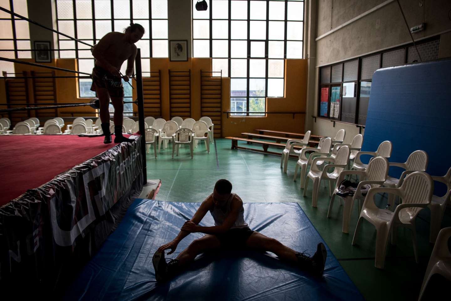 Reportagem: torneio de wrestling, organizado pela WP (Wrestling Portugal). Desde os treinos, à criação da personagem de cada "lutador", o observador acompanhou o dia inteiro de um torneio de wrestling em portugal. 23 de Outubro de 2022, Queluz TOMÁS SILVA/OBSERVADOR