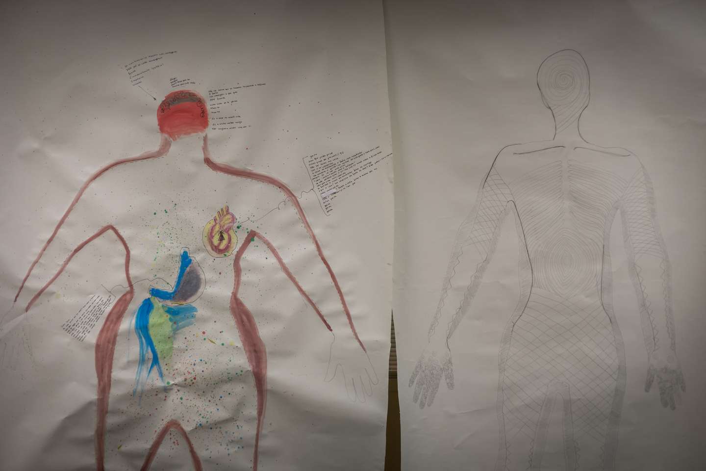Reportagem sobre saúde mental: O Hospital de Dia para Doenças do Comportamento Alimentar, que fica na Clínica Psiquiátrica de São José de Telheiras -- Irmãs Hospitaleiras -- é um programa que tem como objetivo proporcionar ao utente um tratamento que promova melhoria da saúde global, intervenção terapêutica em várias dimensões, médica, psicológica, nutricional, corporal, estética e relacional, permitindo ao utente recuperar um regime alimentar adequado e reconciliar-se com o seu corpo. 29 de Março de 2023 Irmãs Hospitaleiras, Telheiras TOMÁS SILVA/OBSERVADOR