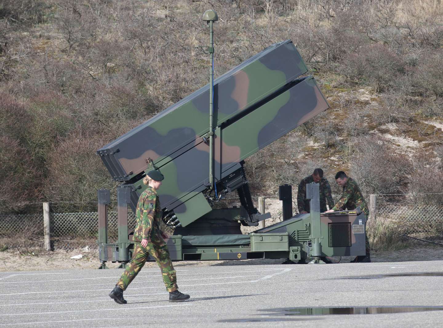 Dutch Military Install Security Measures Ahead Of Nuclear Summit